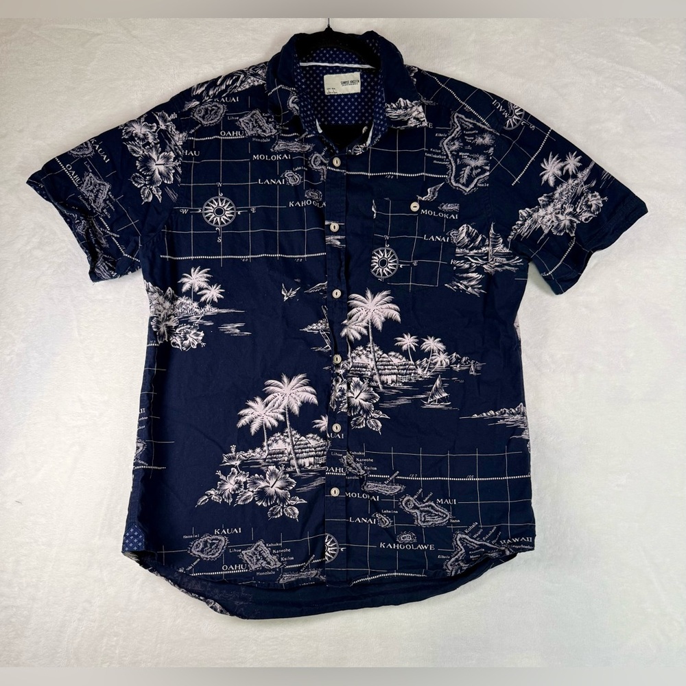Men’s Sunrise Kingdom Navy Blue Hawaiian Map Shirt Size Large Vacation Beach